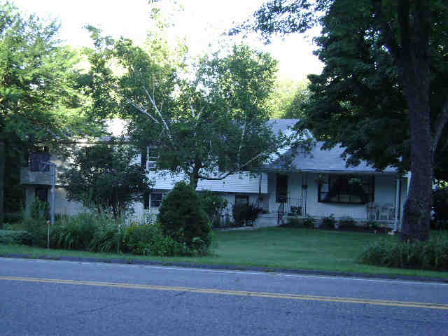 Building photograph for 185 MAIN ST N
